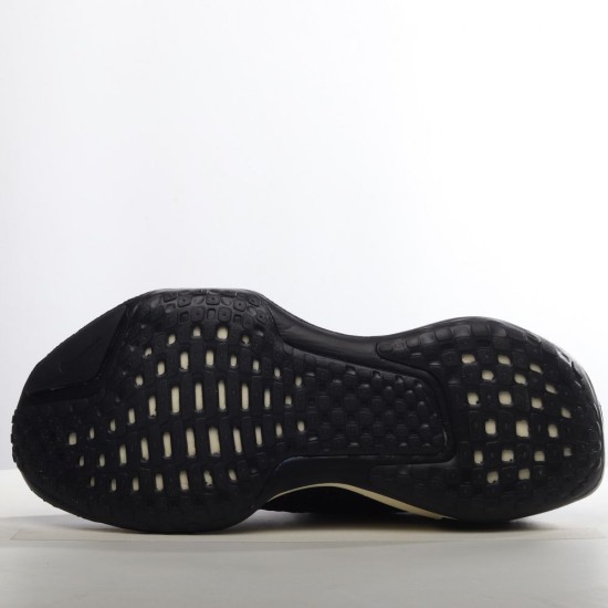 Nike ZoomX Invincible black